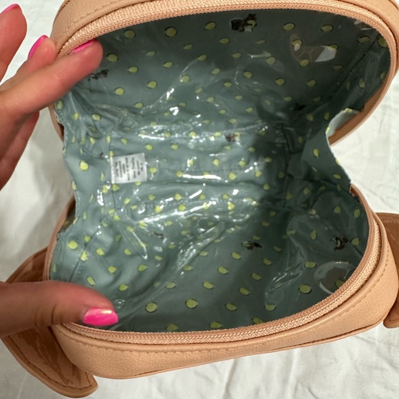 Vera Bradley Best in Show Cosmetic - Picture 2 of 3